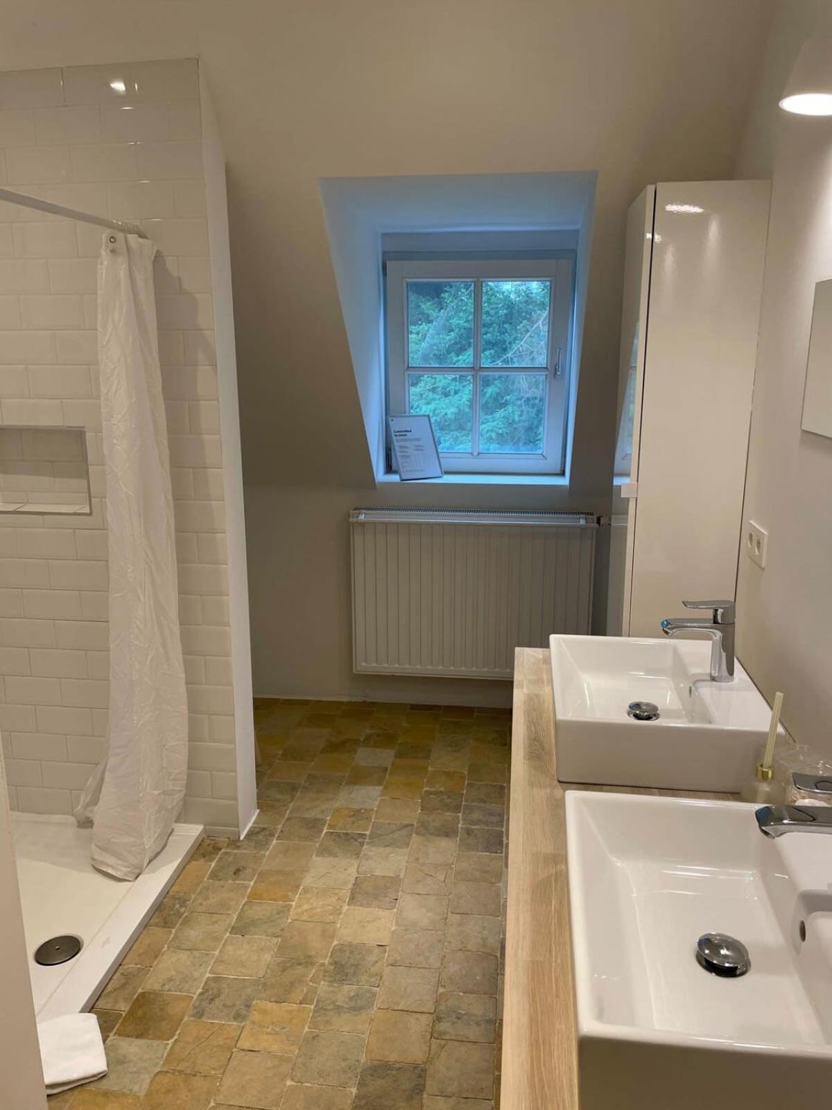 Hébergement de vacances Huswell - Two Guest-rooms In Stylish - Free Bikes *